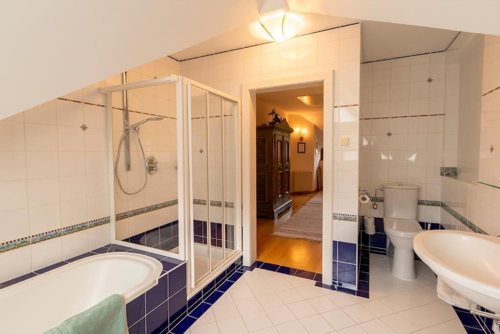 Luxus Alpenparadies Nahe Salzburg Sauna & Whirlpool Adnet Esterno foto